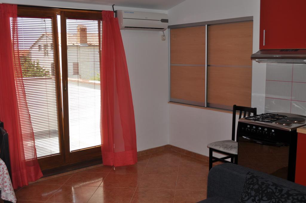 Apartment Drenovica Pula Oda fotoğraf