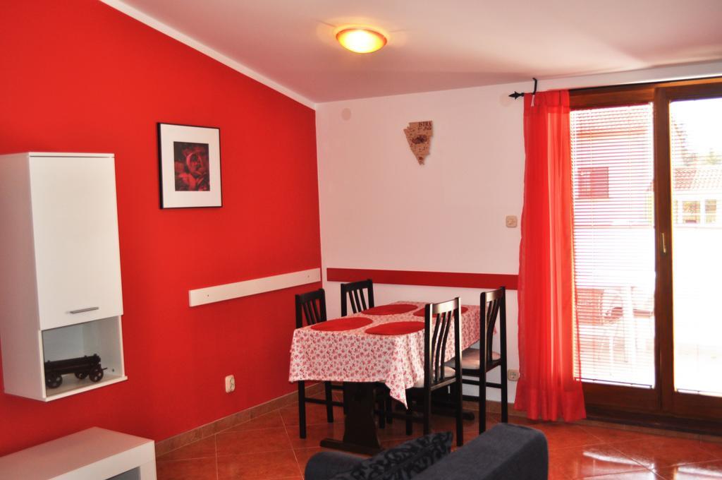 Apartment Drenovica Pula Oda fotoğraf
